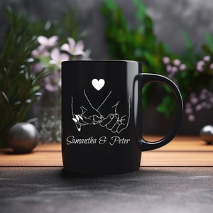 Personalisierte Pinky Promise Holding Hands Tasse, lustige Kaffeetasse, Valentinstagstasse, Geschenk für Sie, Geburtstagsgeschenk, Weihnachtsgeschenk, für Ihn