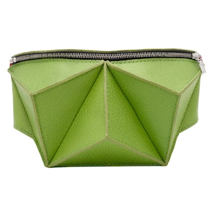 Bolso banana de piel verde 3D de diseñador, riñonera de piel exclusiva, riñonera con correa de color estampada.