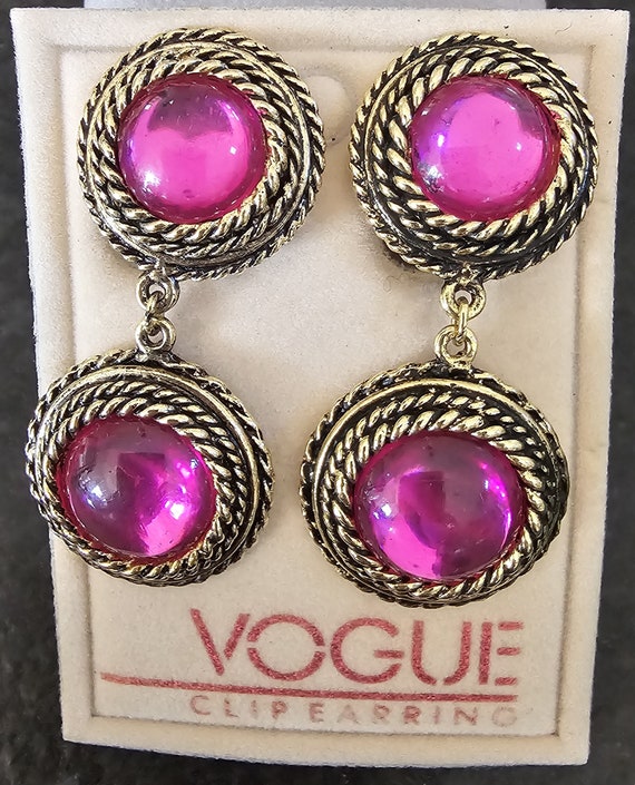 Vintage Vogue Fuchsia & Gold Clip on Earrings