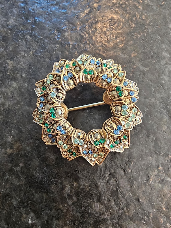 Vintage, Les Bernard Wreath Brooch - image 1