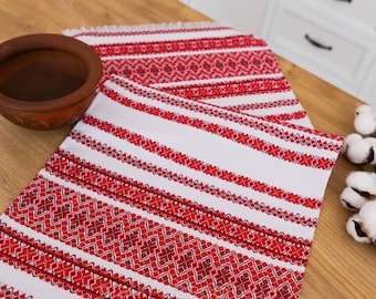 Toalla bordada ucraniana / Rushnyk tradicional blanco con estampado rojo y negro / Paño ritual de algodón de Ucrania