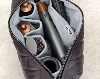 Dyson Styling Tool Reseväska i Quiltad Sammet, Lyxig Kosmetikväska (34x13x15 cm)