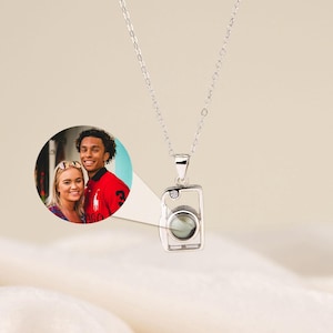 Collana con foto commemorativa personalizzata, collana con proiezione di macchina fotografica personalizzata, collana con ciondolo di macchina fotografica, gioielli fotografici, regali per lei, N20