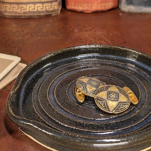 Intricate Vintage Gold Tone Cufflinks - Exquisite Detailed Design for Men’s Formal Wear