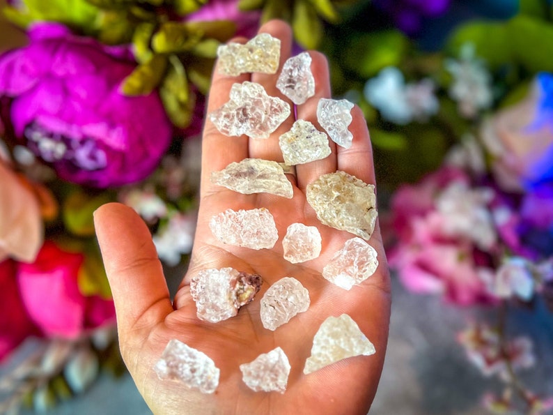 Hyalite Opal, also known as Kryptonite, Water Opal, Water Stone, Fluorescent Minerals