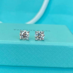 5,800 Tiffany & Co. Platinum 0.56ct H VS2 Round Diamond Stud Earrings