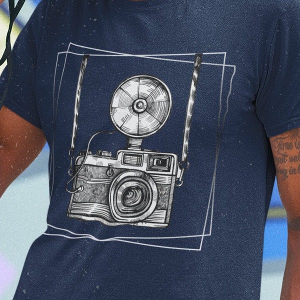 Vintage Camera Shirt, Classic Camera T-shirt, Old-School Snapshot Tee, T-shirt for photographers, Old camera design shirt, Old-Fashioned Tee