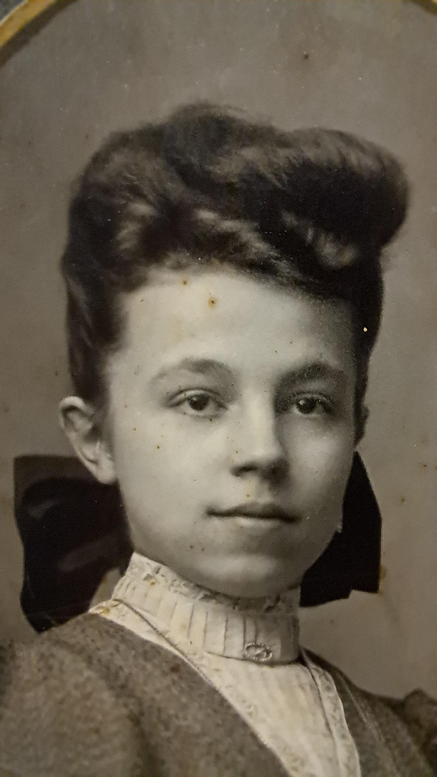 Antique Cabinet Card Portrait of Young Lady With High Pompadour