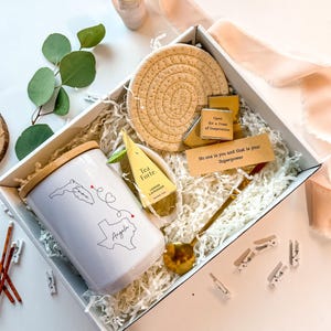 Boîte-cadeau personnalisée de tasse Bestie, cadeau d'amitié interurbain, tasse personnalisée d'État à État, boîte-cadeau d'amitié, boîte-cadeau de meilleur ami