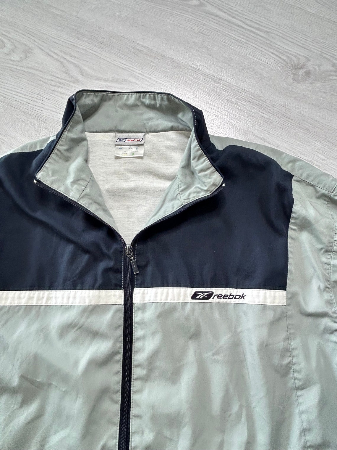 2000'S Reebok nylon jacket, men's size XL Nylon navy blue type Vintage Second Hand