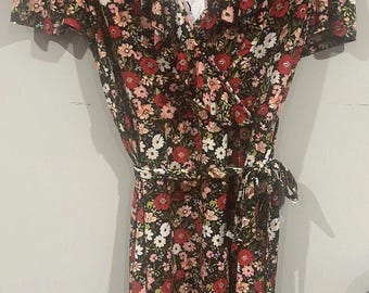 BY DESIGN Floral Ruffle Faux Wrap Dress Size XL New With Tags Black Red Ditsy print V-Neck