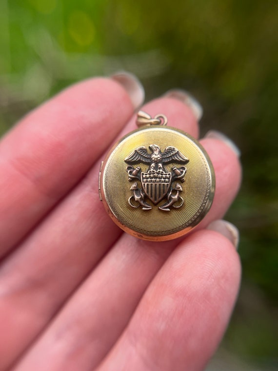 WW2 Navy military sweetheart locket with original 