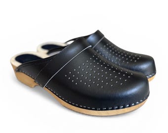 Handmade Swedish Men’s Leather Clogs with Wooden Sole: Comfortable Footwear & Barefoot Shoes for Men