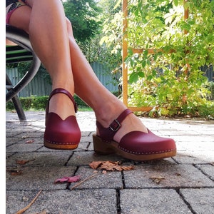 Closed Toe Sandals For Women, Leather Mary Janes, Barefoot Sandals, Wooden Sandals, Platform Mules, Minimalist Shoes, Burgundy Clogs