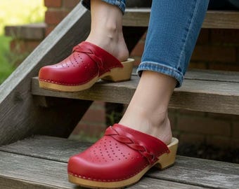 Wooden Clogs for Women, Natural Leather Clog & Mule, Nursing Shoes, Slingback Sandals Comfortable Clogs