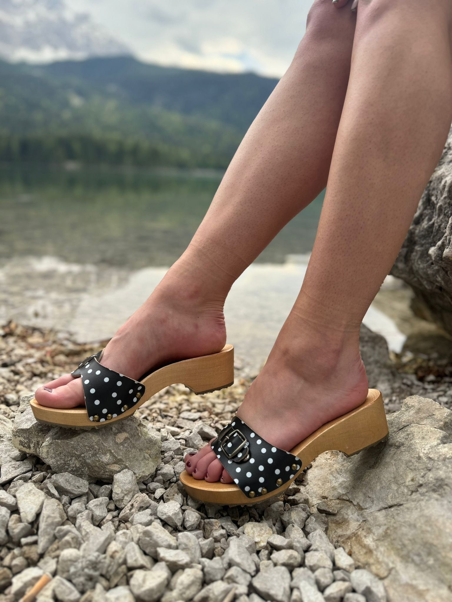 Sandali con zoccoli in pelle, zoccoli in legno, scarpe con plateau greche, slip-on aperte, scarpe da donna con tacco alto, comode ciabatte estive, scarpe da donna - Italia