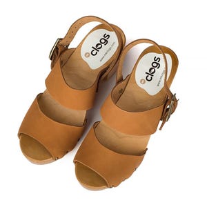 Sandalias de verano de madera con tiras y tacón para mujer, con puntera abierta, tipo zueco, con plataforma. imagen 7