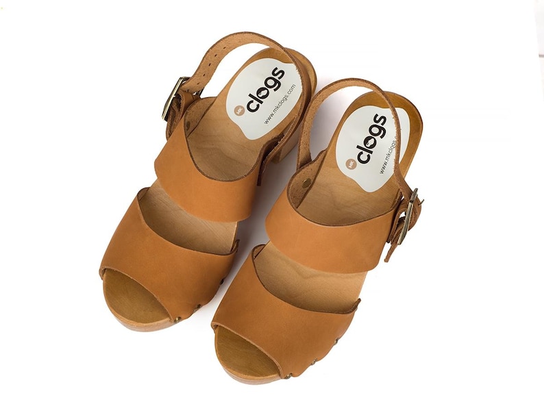 Sandalias de verano de madera con tiras y tacón para mujer, con puntera abierta, tipo zueco, con plataforma. imagen 7