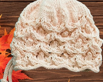 Strickanleitung für eine Babymütze in 2 Größen – Nahtlose Spitzenmütze (PDF-Download)