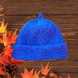 Easy Knit Female Pippa Beanie Pattern: Docker Hat with Spiral Crown PDF