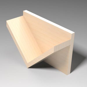 Pode incluir: Uma prateleira de madeira com forma triangular e acabamento em madeira clara.