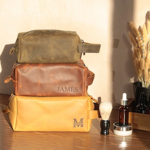 Trousse de toilette en cuir personnalisée pour homme, cadeau pour 3e anniversaire de mariage, trousse de toilette en cuir véritable, cadeau personnalisé pour garçons d'honneur