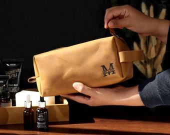 Men's Personalized Toiletry Bag, Custom Leather Dopp Kit, Unique Groomsmen Gifts, Gift for 3th Year Anniversary.
