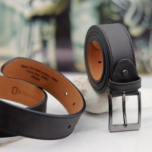 Ceinture en cuir noir personnalisée pour homme, ceinture pleine fleur fabriquée à la main, cadeau unique pour petit ami, anniversaire et Saint-Valentin, ceinture prénom personnalisée image 2