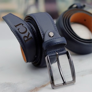 Premium Navy Echtledergürtel - Ideale Geschenke für Papa, Freund, Ehemann | Handgefertigt mit Liebe