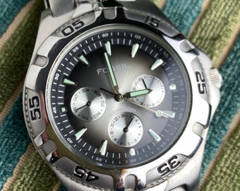 Vintage 2002 Fossil Emerald Blue Dial 28mm Women display picture 3