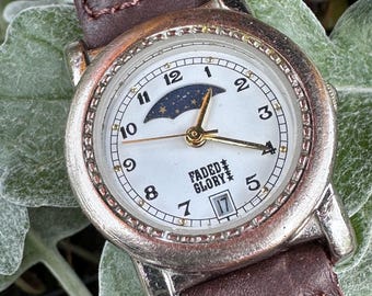 Vintage 90er Faded Glory True Moon Phase Armbanduhr | Durchmesser 26mm | Geflochtenes Lederband | Neue Batterie