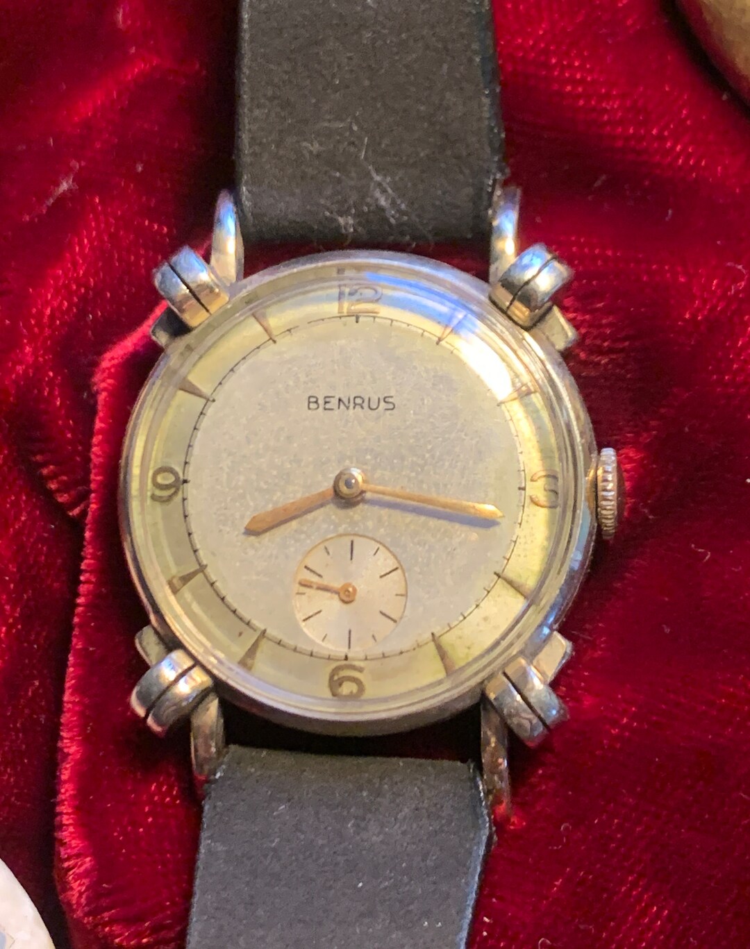 Vintage Fancy Knotted Lugs Benrus Watch 10K Rolled Gold Plate