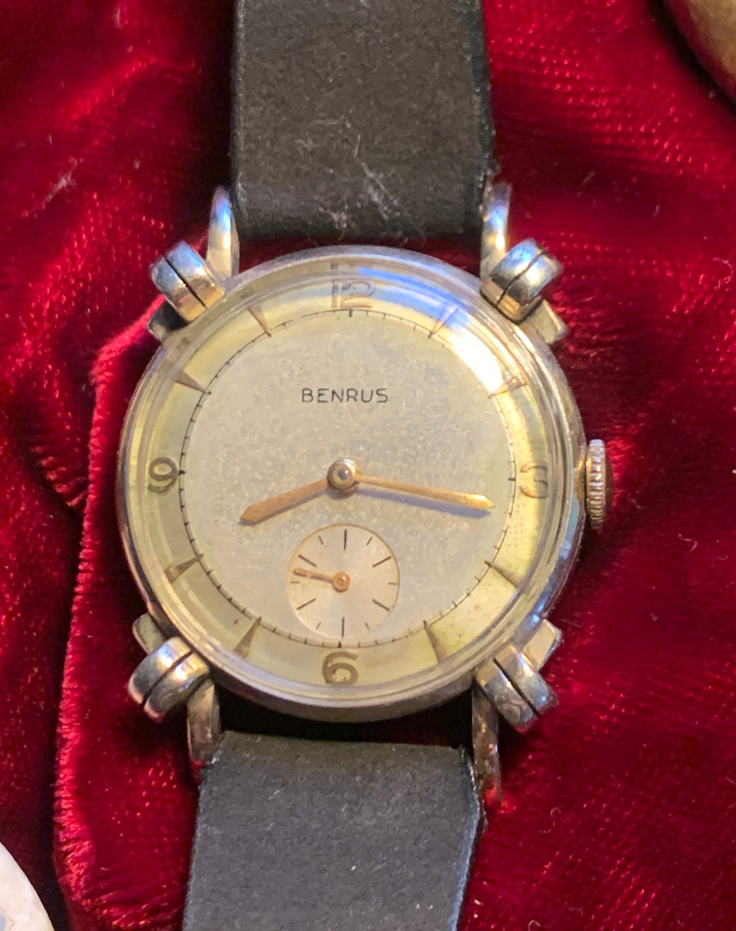 Vintage Fancy Knotted Lugs Benrus Watch 10K Rolled Gold Plate