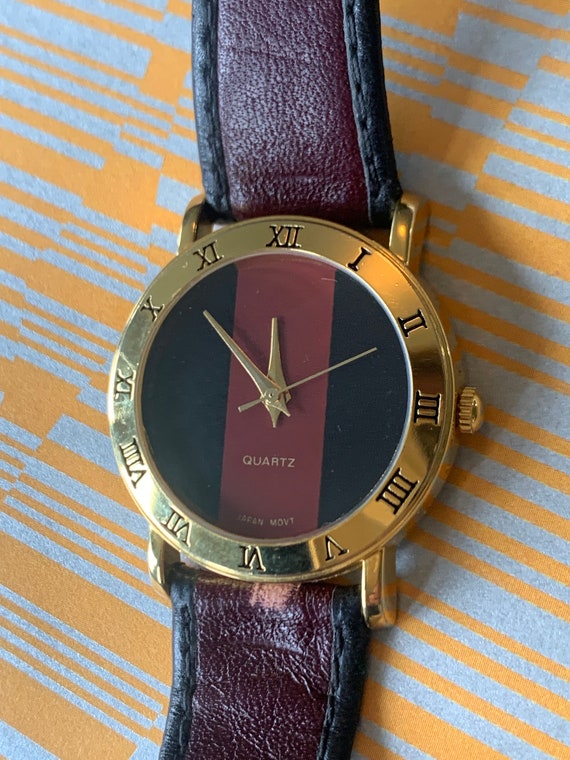 No Name Gucci-Style 1990s Watch - Roman Numeral Be