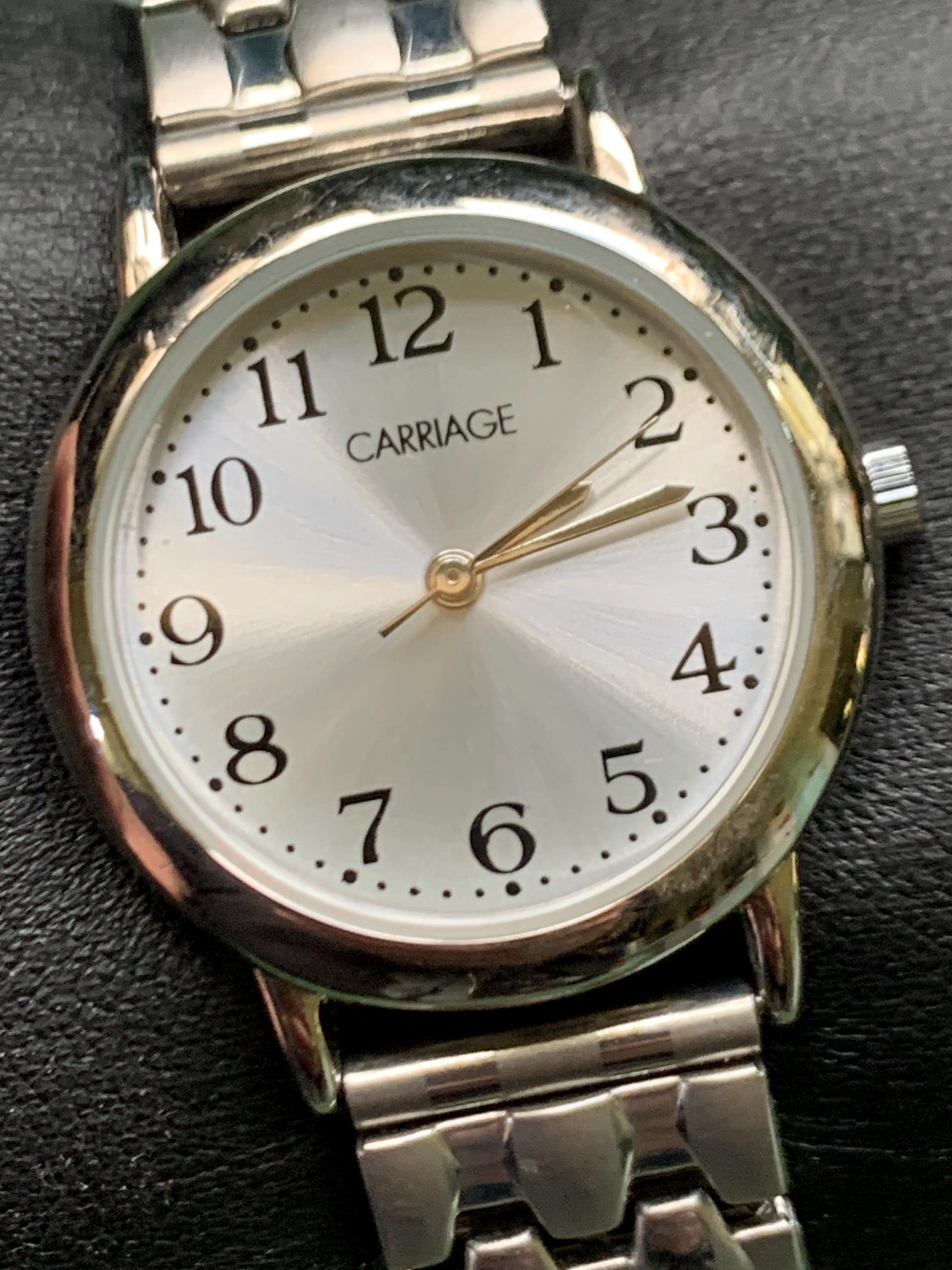Carriage by Timex Damen Quarzuhr - Silberton w / strahlendes Zifferblatt. Ausgezeichneter Zustand, Original Dehnband, neue Batterie. 6 "& darunter