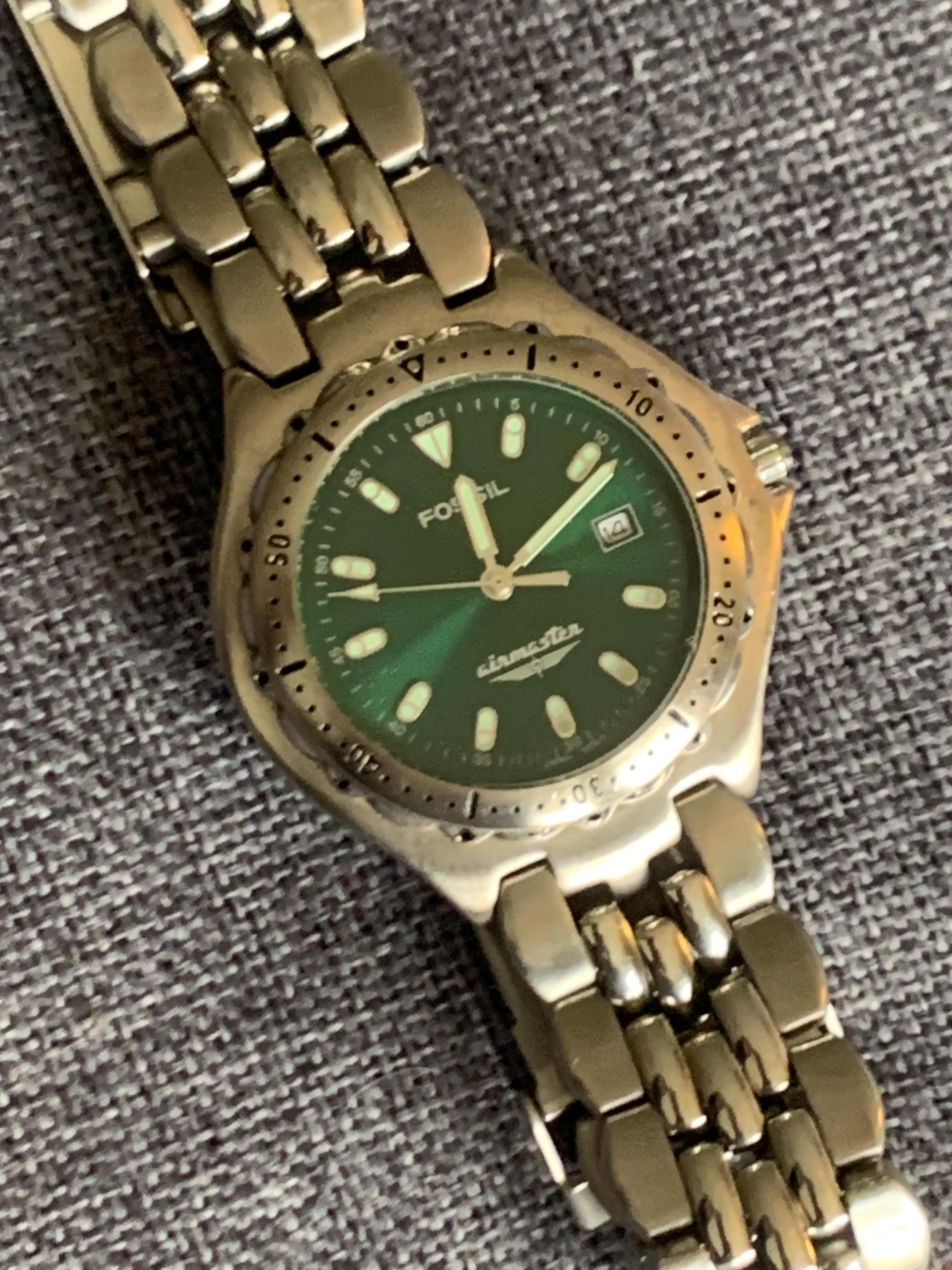 Fossil 'Blue' Airmaster Watch Late 1990s - Stunning Radiant Green Dial, Diver Style w/ Rotating Bezel, Silver, Excellent, 40mm, New Battery.