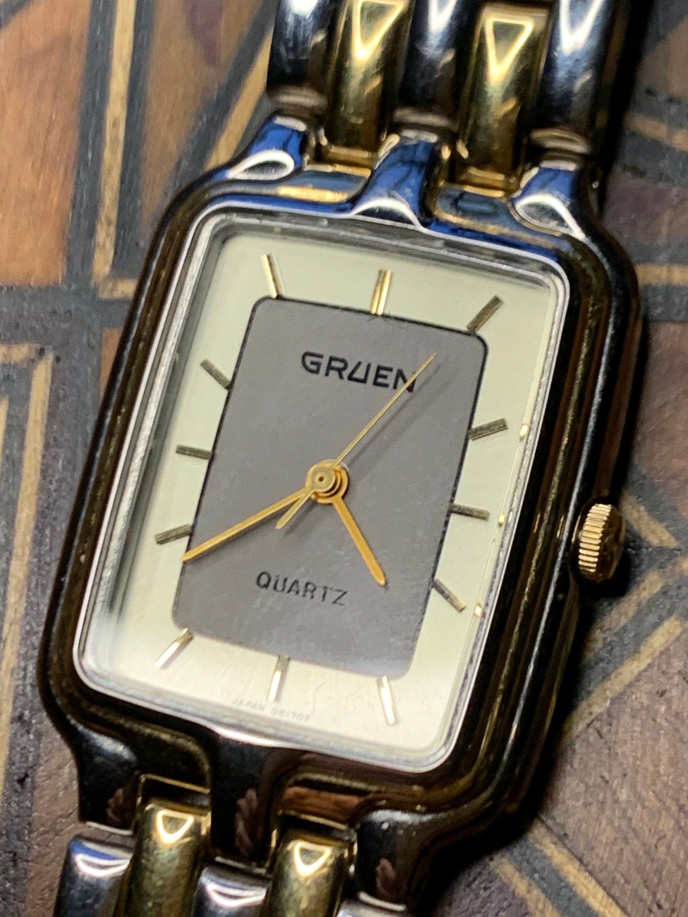 Reloj embassy diamond quartz precio hotsell
