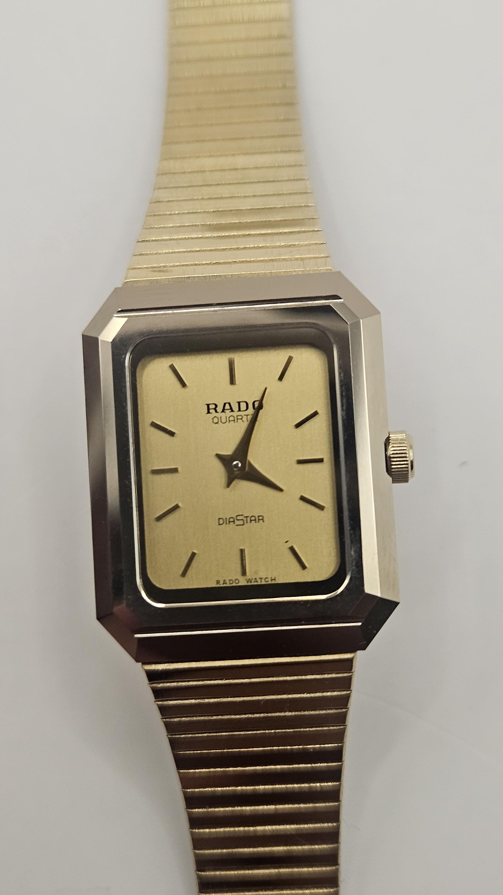 【ヴィンテージ希少品・美品】RADO DIASTAR クォーツ 腕時計 ゴールド Rado Diastar Automatic Watch Mirror Case Retro Vintage Swiss Made