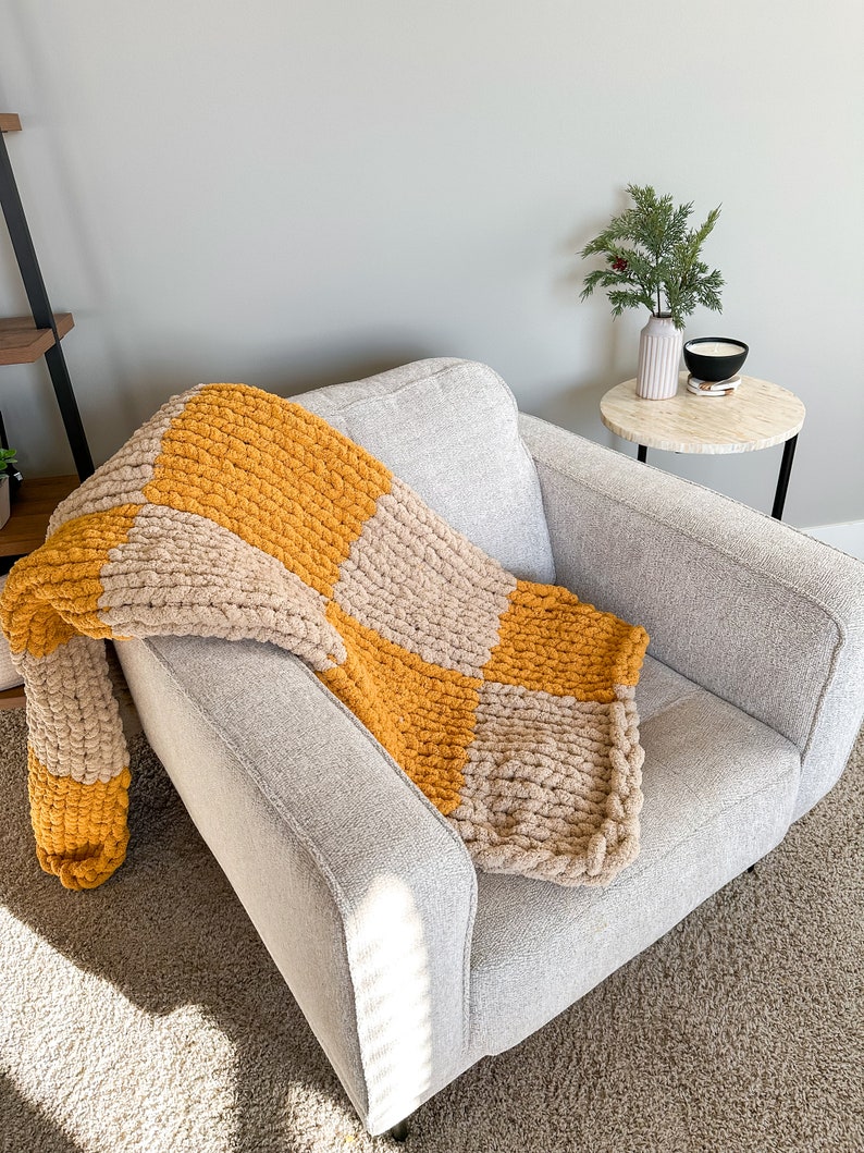 CozyKnitsbyTara Checkered Knit Blanket