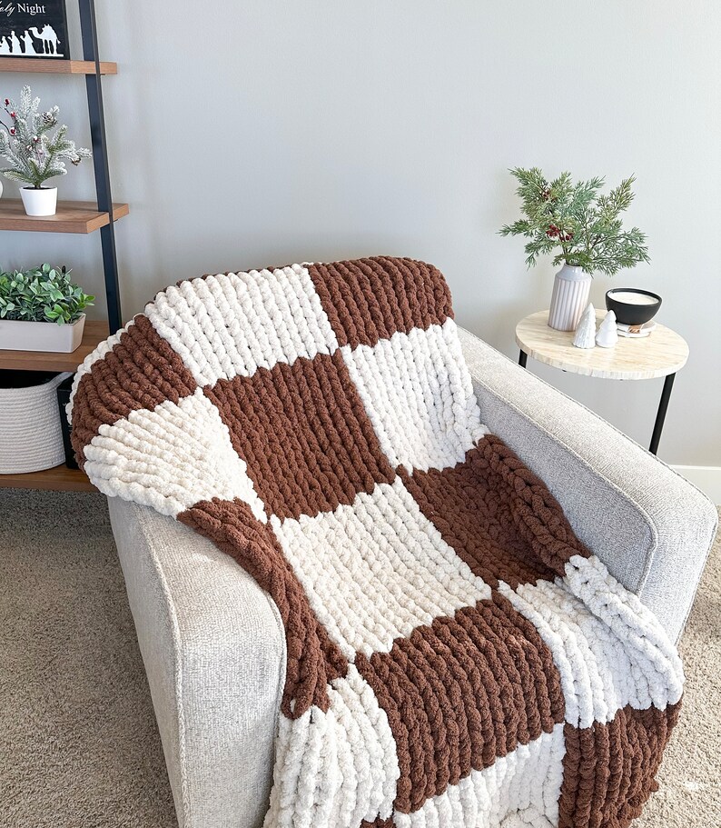 CozyKnitsbyTara Checkered Knit Blanket - Thumbnail 2