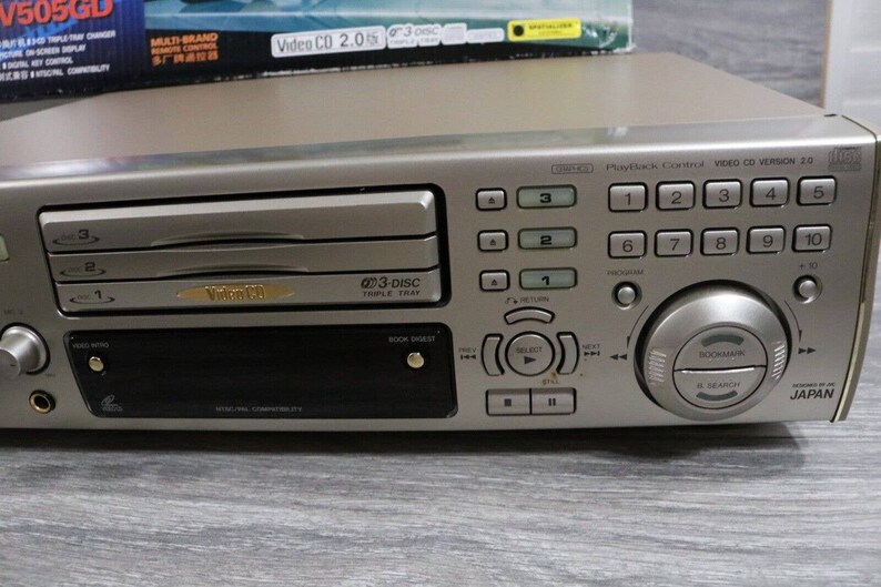 JVC xl-MV505GD 3 disc karaoke Vcd cd player changer player cd Near perfect image 4