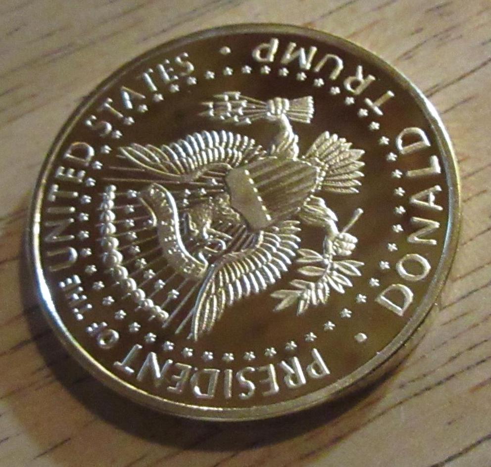 2024年 ロッキー・トランプ 金メッキ記念コイン - Etsy 日本