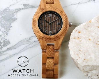 Montre en bois de bambou fabriquée à la main - Élégante montre-bracelet à quartz pour femme, boucle déployante, petit cadran avec chiffres romains