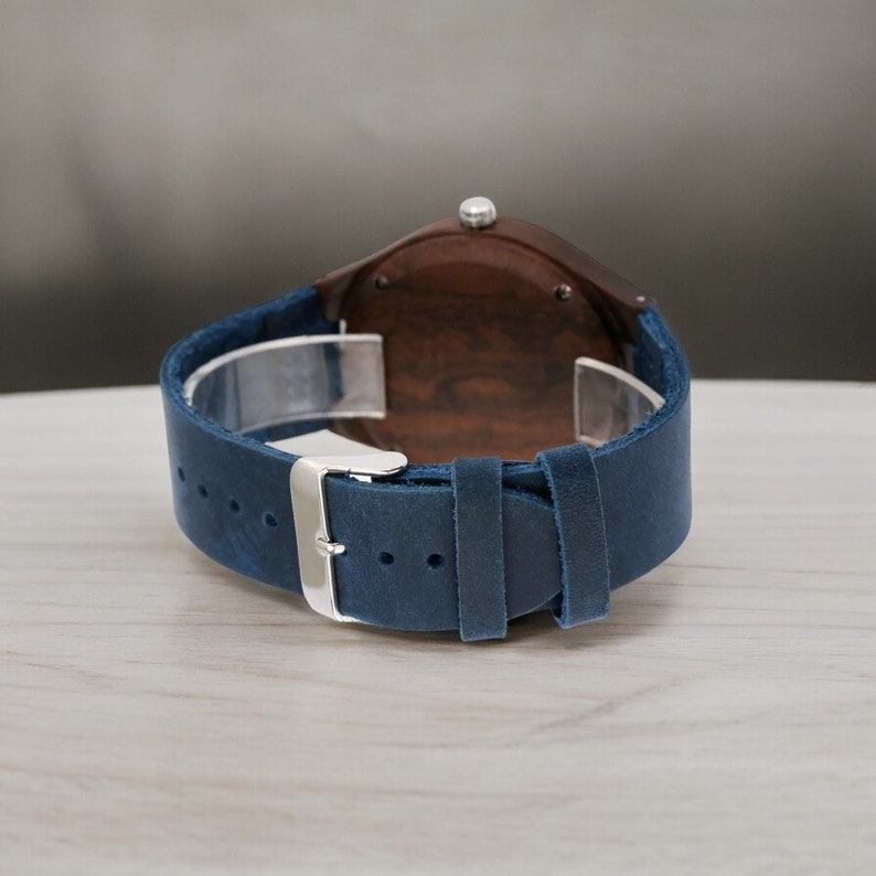 Classic zebra wood men watch featuring a quartz movement, a striking red seconds hand, and a blue genuine leather strap. Ideal for a sophisticated and unique style.