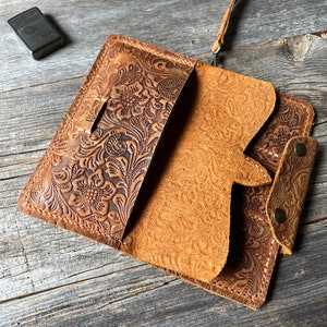 Leather Wristlet Wallet I Wallet with Phone Holder I Women Travel Wallet I Wallet Purse I Clutch Wallet I Credit Card Holder image 6