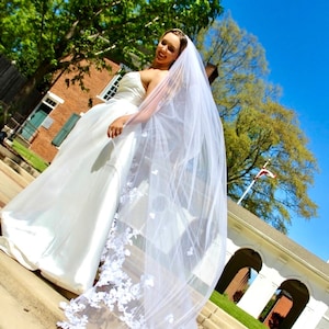 Vintage Lace Edge Veil, Floral Lace Cathedral Veil, Elegant Veil, Floral Lace Veil, Floral Cathedral Length Veil, Long Lace Veil, Lace Veil