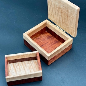 Wunderschönes Buchenholz Kästchen aus Bubinga und Riegelahorn für Deine wertvollen Schätze und Schmuck
