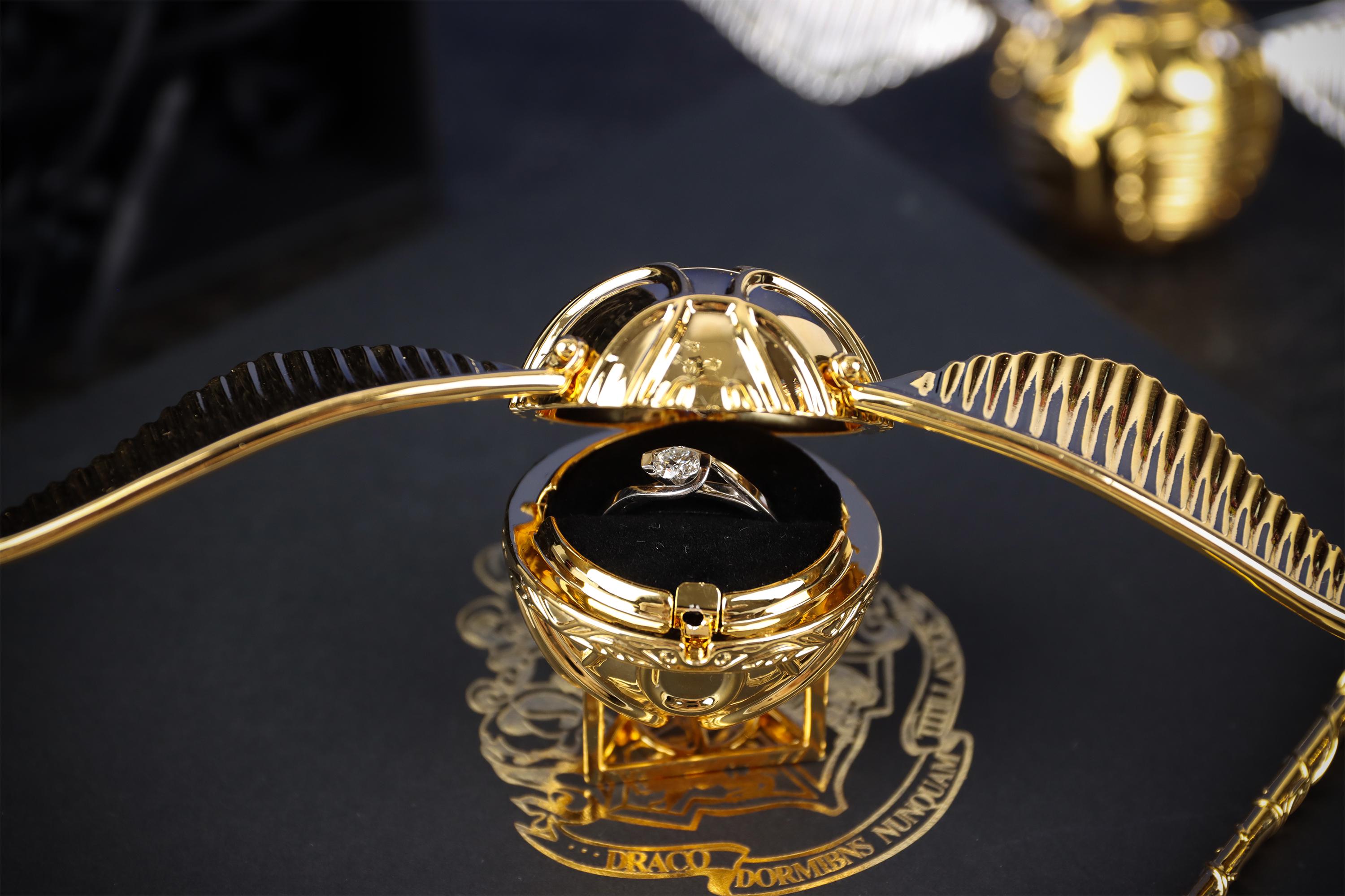 Golden snitch ring box - Etsy 日本