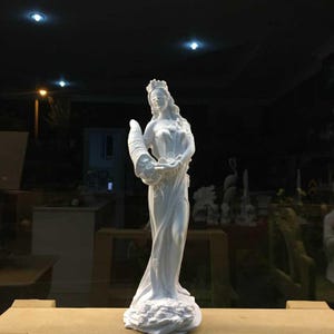 11.42 inches Lucky Angel Figurine – White Decorative Statue, Handcrafted in Polyester