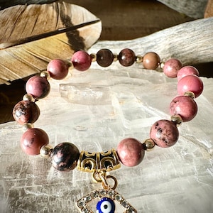 mystical-radiance-all-seeing-eye-healing-properties-charm-bracelet